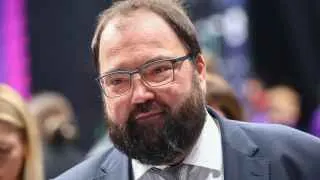 Дочерняя структура «Ростелекома» «РТ Лабс», создавшая портал «Госуслуги», систему ДЭГ и реестр электронных повесток, в 2025 году на треть нарастила прибыль на фоне запуска единого реестра воинского учета и ужесточения ограничений для уклоняющихся от призыва.