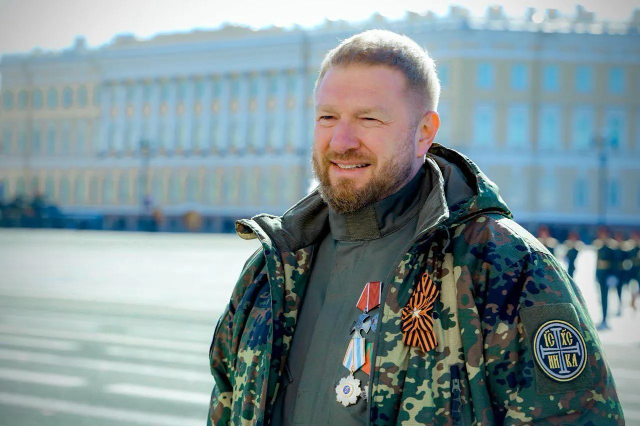 Александр Малькевич отказался от депутатских полномочий и уехал на войну. Против него утверждено обвинительное заключение по делу о растрате средств телеканала.
