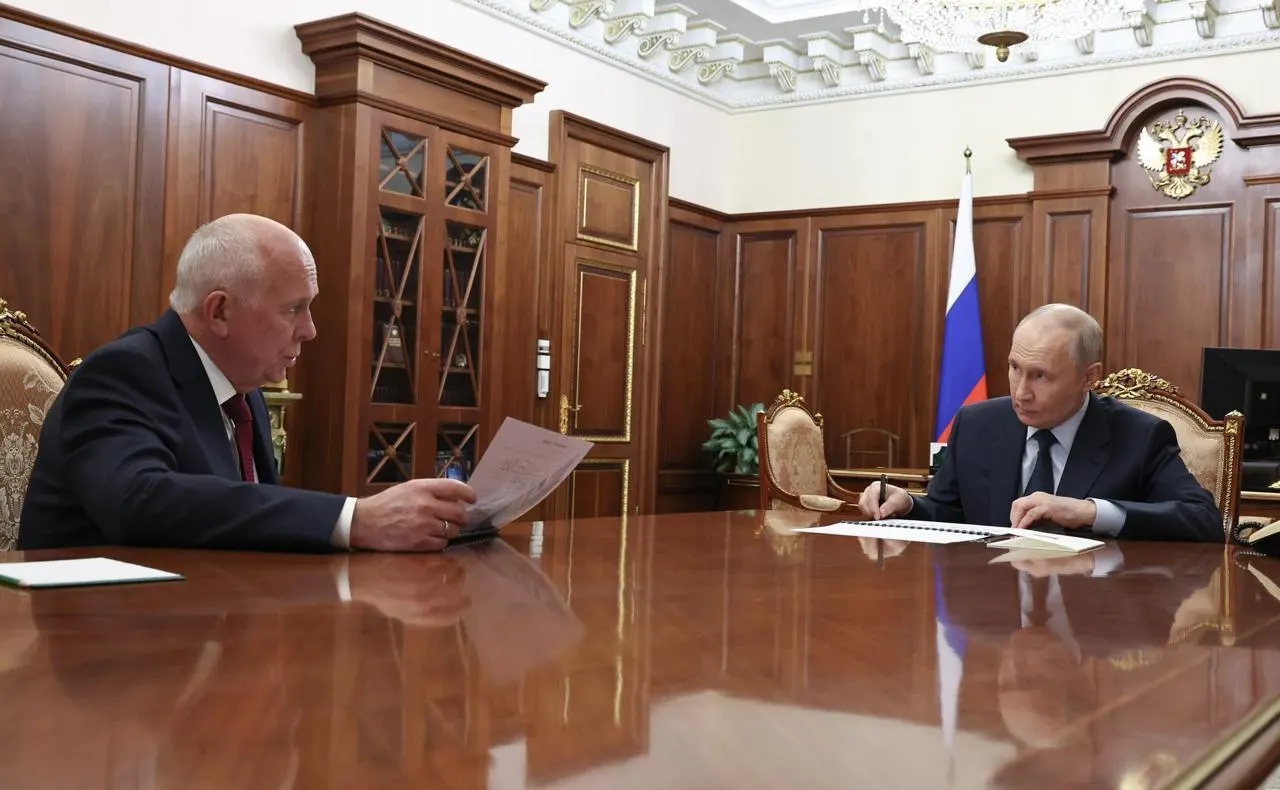 Ростех сообщил о задержках: серийный запуск МС‑21 и «Суперджета‑100» ожидается только в следующем году. В текущем году вероятна сертификация лишь Ил‑114‑300, а сроки правительственных планов по выпуску самолётов уже пересмотрены.