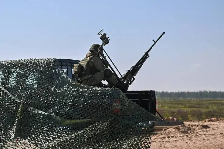 В Ленинградской области сформируют мобильные огневые группы из резервистов для защиты критически важных объектов от беспилотных воздушных угроз. Резервистам обещают сохранение рабочих мест и оплату во время сборов.