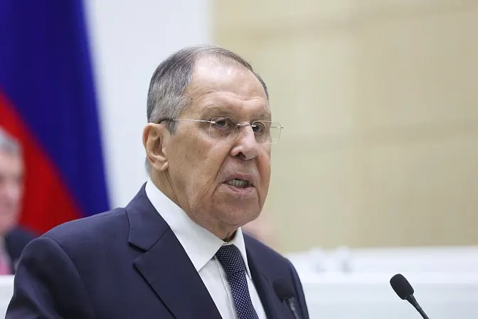 Глава МИД РФ заявил, что Еревану предстоит выбор между ЕАЭС и ЕС — от него зависят тарифы и фитосанитарные нормы.