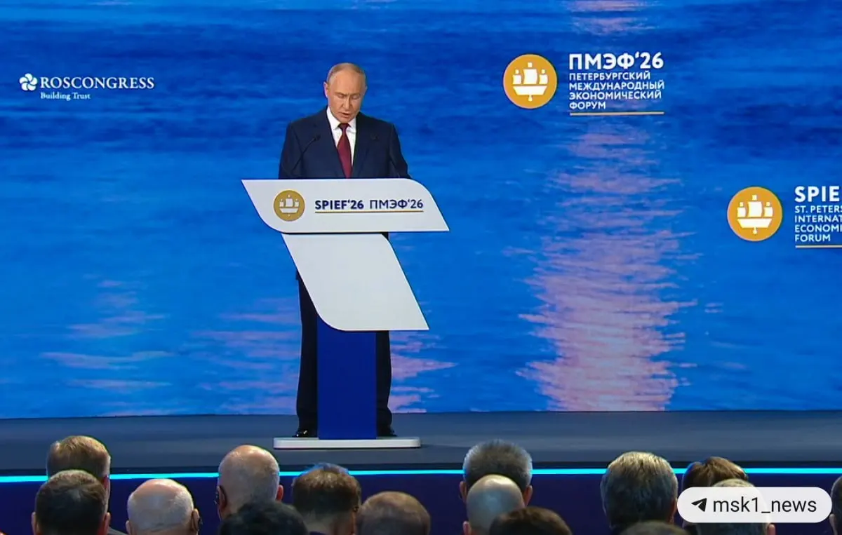 Президент заявил, что искусственный интеллект, автономные системы и платформенные решения — ключевые технологии будущего, а у России хорошие шансы в этих областях и сильные позиции в атомной энергетике.