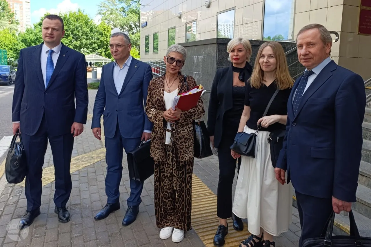 Апелляция оставила в силе решение о лишении статуса Алексея Басистова, Дмитрия Проводина и Юлия Тая; защитники считают, что Минюст превысил полномочия и вопрос должен решаться внутри адвокатского сообщества.