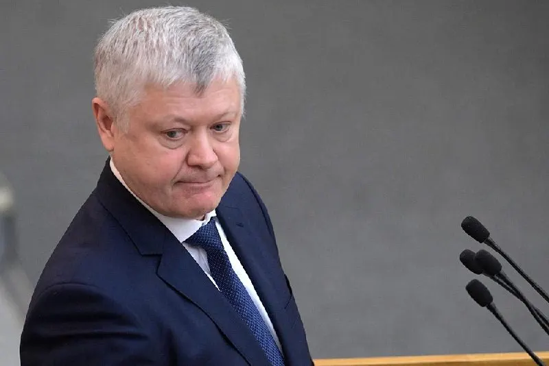 Председатель комитета по безопасности заявил, что из России вывели более 360 зарубежных организаций, свыше 60 — по материалам его комиссии. По его словам, также приняты 46 законов «о защите суверенитета», направленных на противодействие влиянию в образовании, здравоохранении и электоральных процессах.