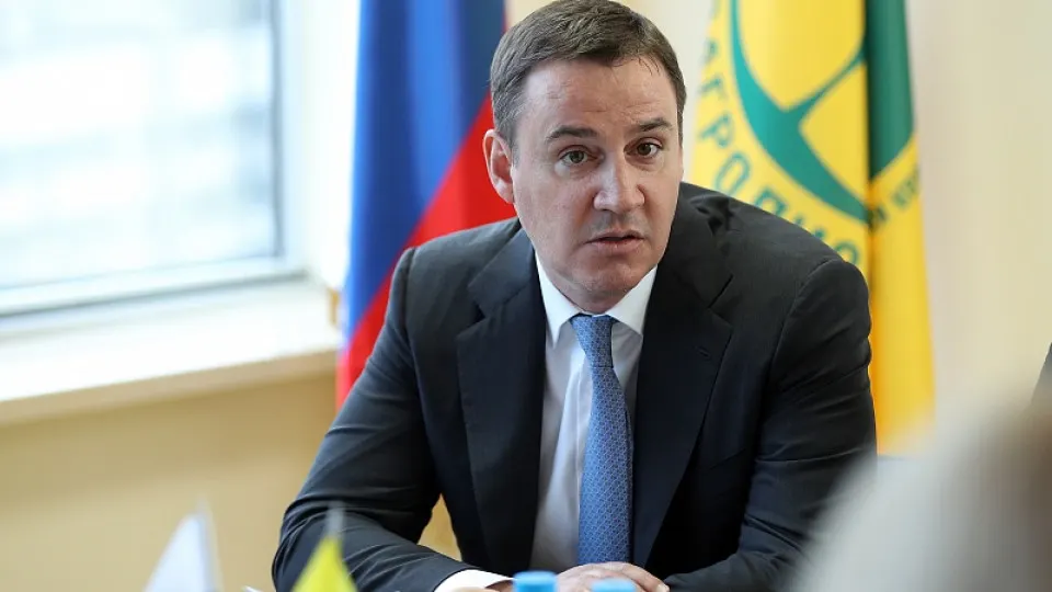 Заместитель председателя правительства усилил влияние на госоператор, отвечающий за мусорную реформу: в совет включены его приближённые, а прежнее руководство оказалось под уголовным преследованием.
