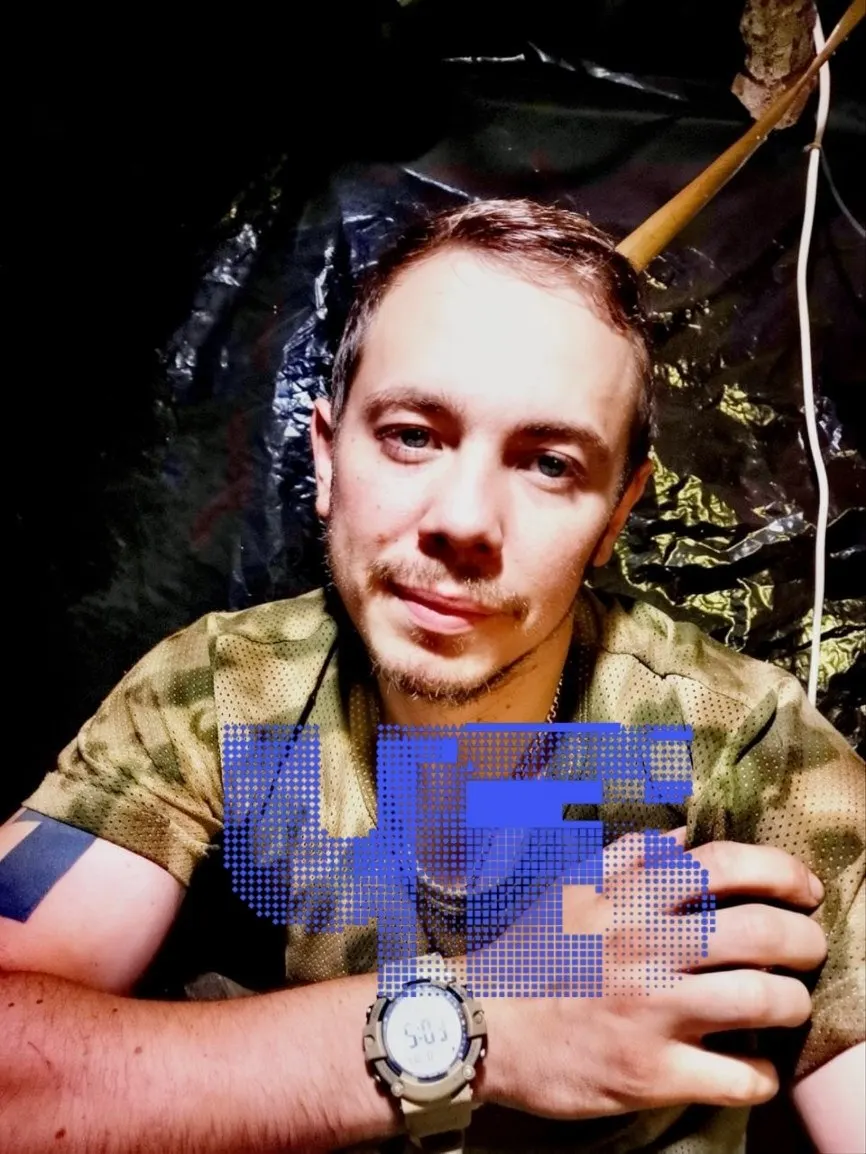 Родители погибшего на войне моряка из Челябинска обвиняют военные ведомства и чиновников: сына тайно похоронили в Балтийске, а по закону распоряжаться телом могли только официальная супруга и выплаты получили не кровные родственники.