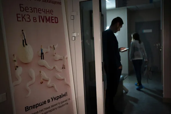 Депутаты приняли поправки в закон «О ветеранах»: экстракорпоральное оплодотворение станет бесплатным для определённых категорий супруг и вдов участников боевых действий.