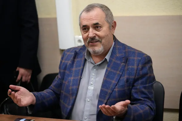 По подсчётам СМИ, обвинения лишают этих политиков права выдвигаться кандидатом; в большинстве случаев протоколы связаны с публикациями в интернете, штрафы — от 1 до 2 тыс. рублей.