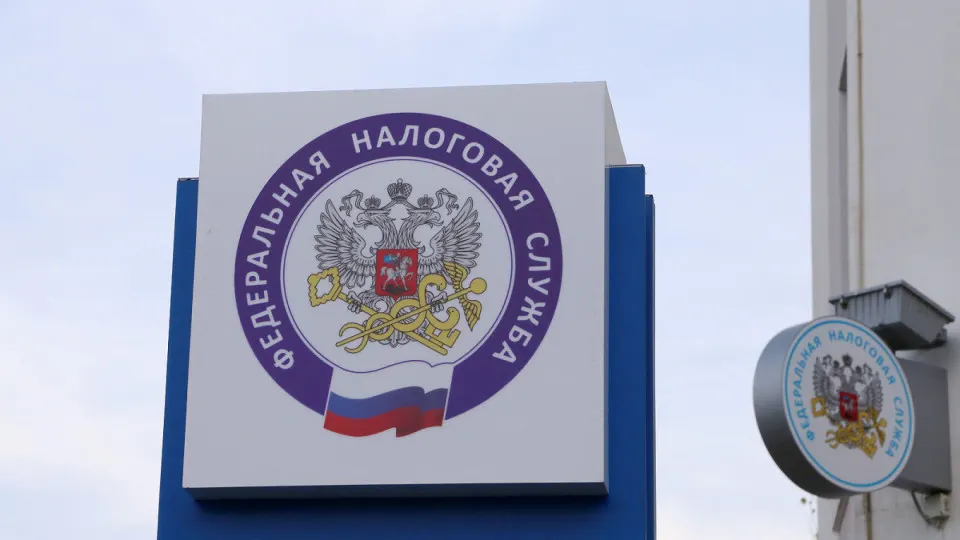 Налоговики массово интересуются источниками средств при покупке недвижимости и транспорта: это часть мер по повышению собираемости на фоне роста наличных расчётов и дефицита бюджета.