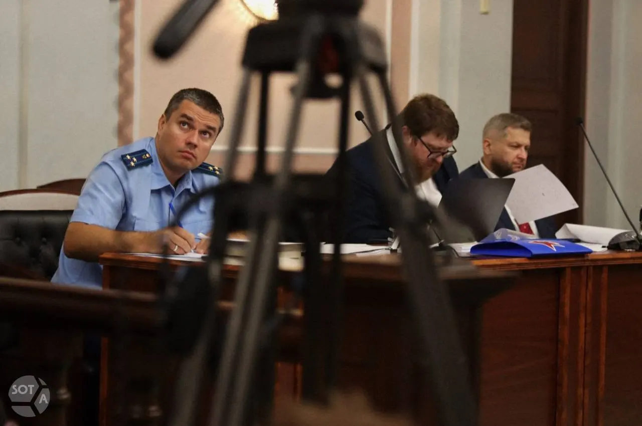 Прокурор частично поддержал иск об исключении партии «Яблоко» из выборов в Госдуму, указав на нарушения в интеллектуальной собственности и данные финансового мониторинга.