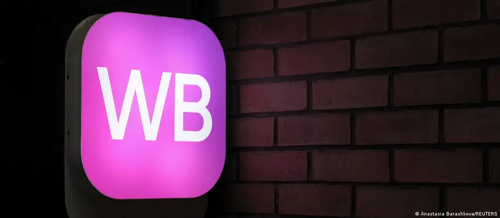Пожар на складе Wildberries в Александровке стал поводом для тревоги в регионе из‑за угрозы беспилотников; компания зафиксировала значительные убытки.