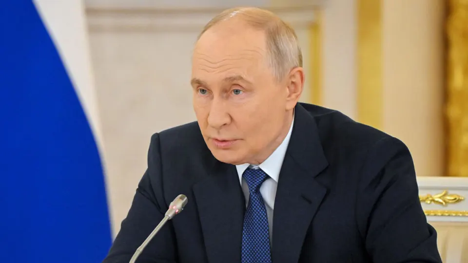 Президент распорядился разработать план восстановления логистических узлов и складской инфраструктуры после ударов по объектам в стране.