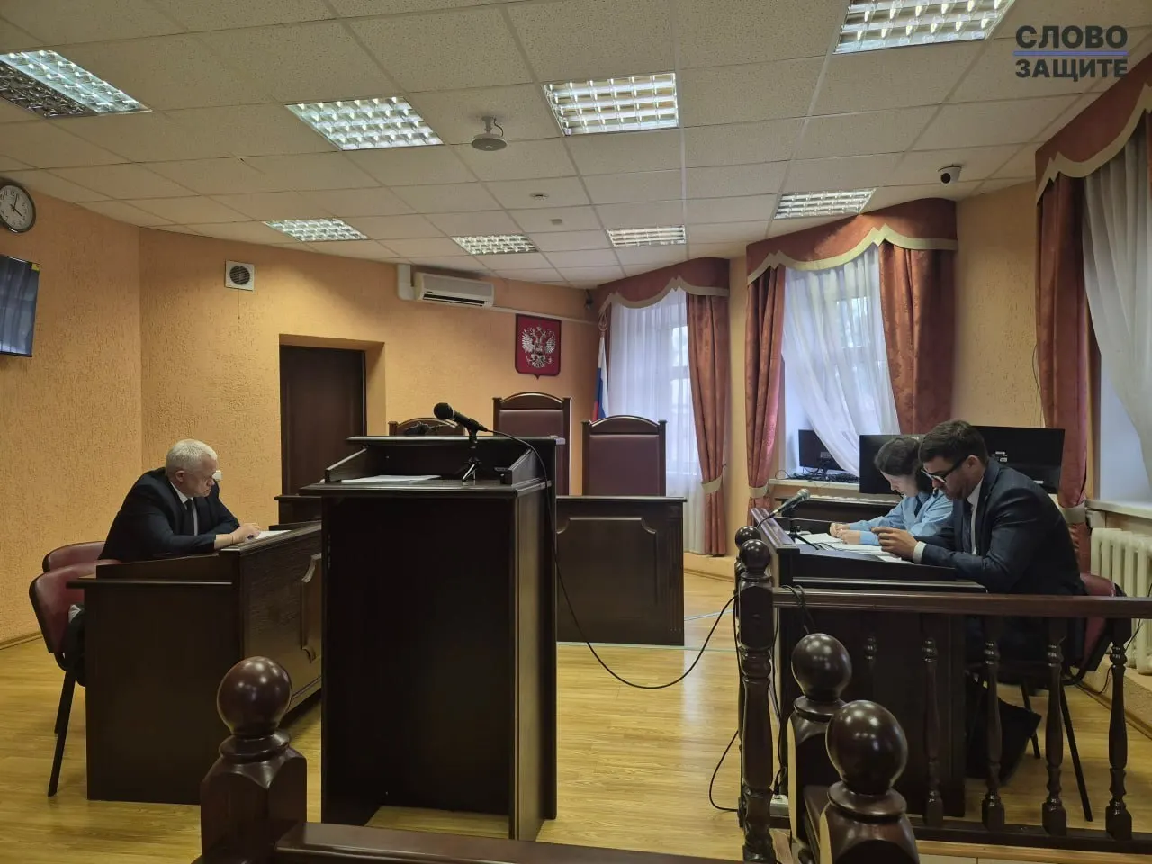 Псковский суд отменил регистрацию списка на региональные выборы после подачи иска со стороны партии «Родина» и прокурора; причина — отсутствие печати на доверенности финансового уполномоченного.