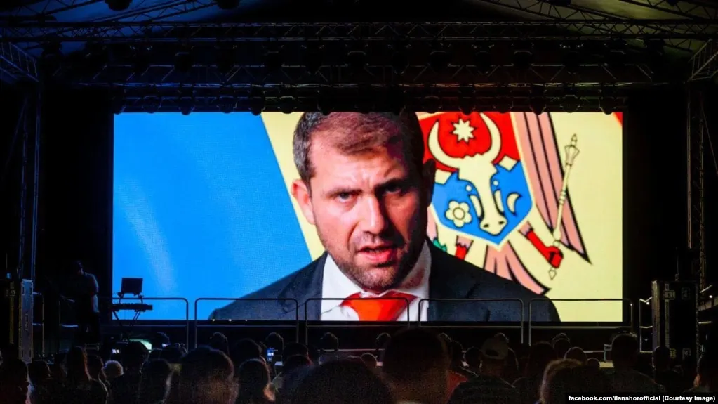 Расследование Financial Times указывает на масштабную схему подделки документов и обход санкций через платежную компанию A7 и банки по всему миру.