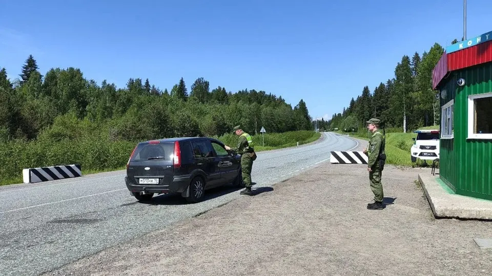 В регионе Карелия усиливают контроль на границе с Финляндией: планируются новые КПП, ужесточение проверок и учения.