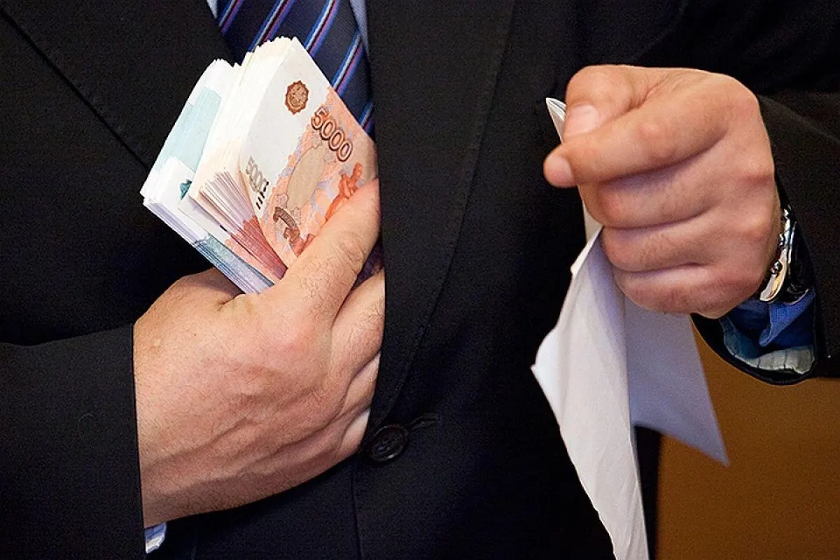 Правительство ограничивает финансирование сценариев, где показывают взятки или преступления в структурах МВД, ФСБ и прокуратуры; обсуждается перечень тем, которым будет отказываться в поддержке.
