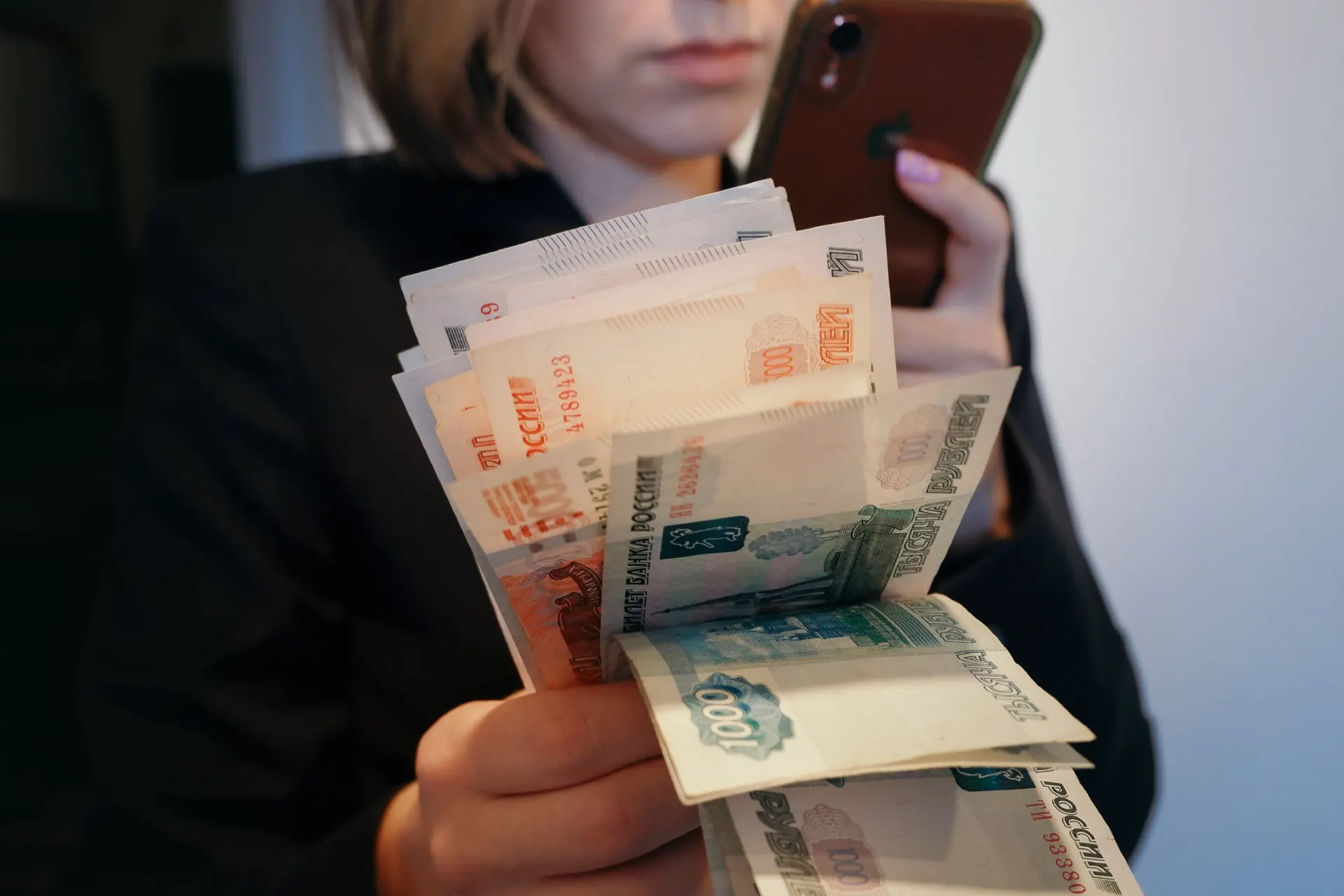 Разбираемся, какие реальные препятствия тормозят экономику России и почему ставка ЦБ — далеко не главный фактор.