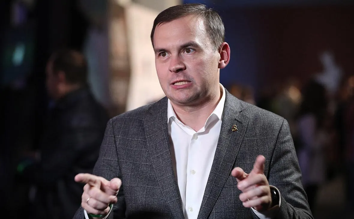 Инициатива сохраняет ставку 6% по семейной ипотеке для всех семей и предлагает увеличить максимально допустимую сумму кредита: до 18 млн рублей для Москвы и Санкт-Петербурга и до 10 млн рублей для остальных регионов, без привязки к числу детей.