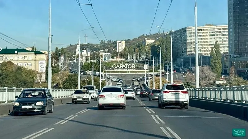 По данным Минобороны, за период с 20:00 7 октября по 08:00 8 октября перехвачено и уничтожено 399 БПЛА над регионами России, включая Черноморское побережье; в Рязанской области начался пожар на дата-центре Яндекса.