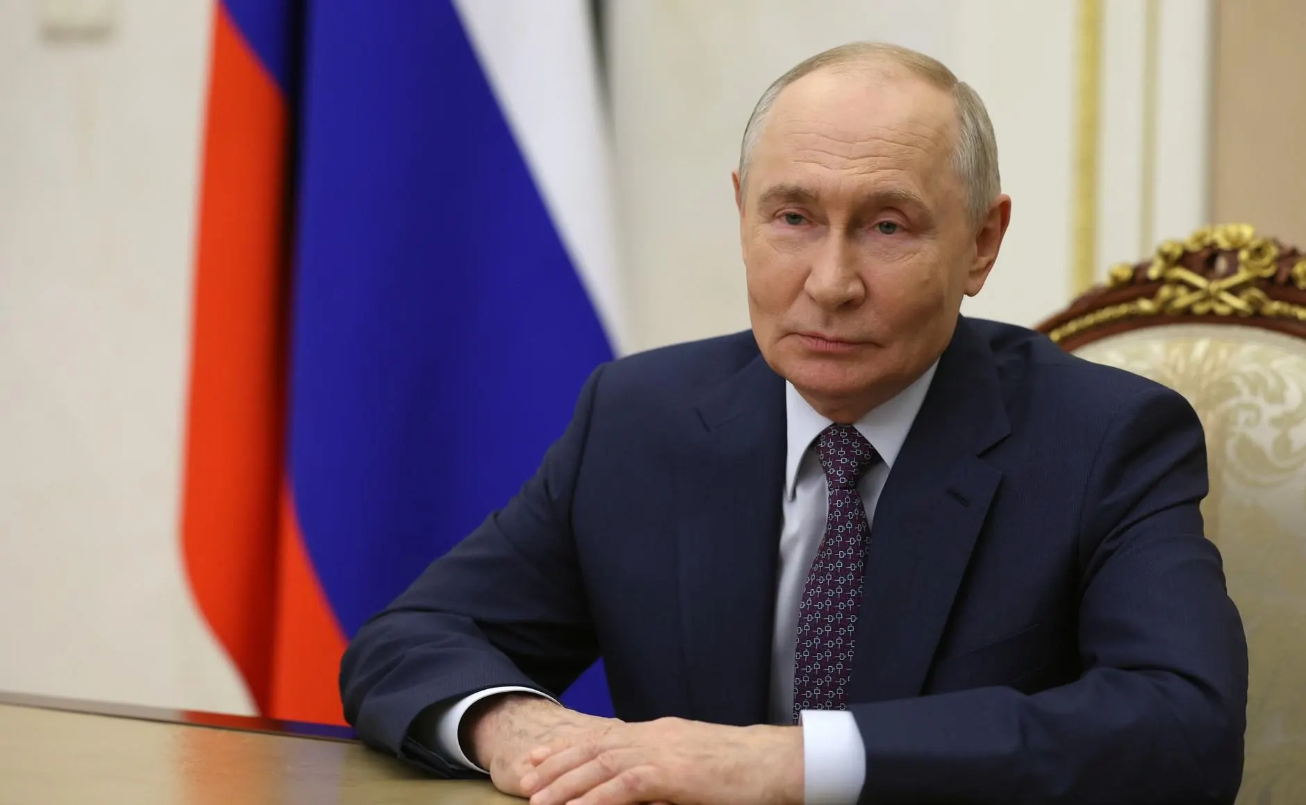 Президент поздравил педагогов с профессиональным праздником и отметил роль образования в развитии страны