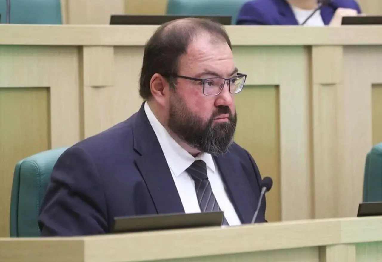 Министерства обсуждают меры по защите дата-центров после недавних атак беспилотников на инфраструктуру крупных сервисов; атаки повлияли на работу сервисов и могут потребовать месяцы на восстановление.